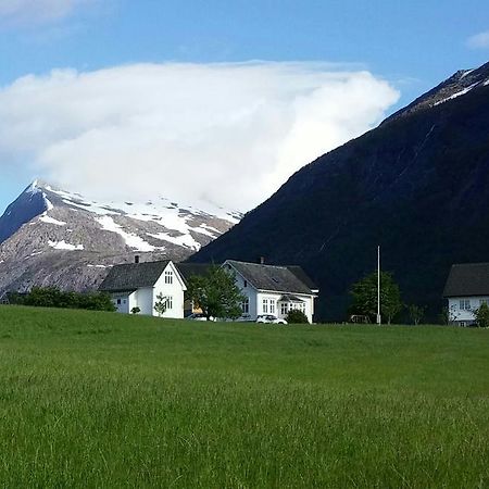 Dønhaug Gjestegard Uskedalen Exterior foto