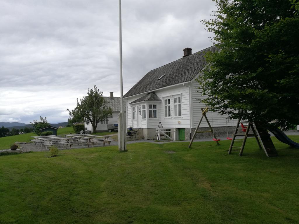 Dønhaug Gjestegard Uskedalen Exterior foto